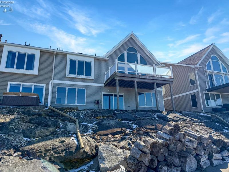 4319 Shore Drive, Lorain, OH 44053 Photo 4