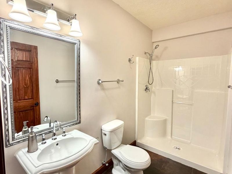 4319 Shore Drive, Lorain, OH 44053 Photo 51