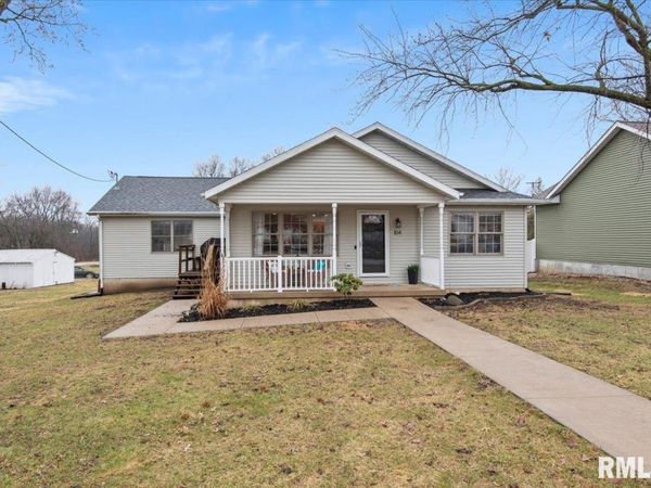 104 CHURCH Street, Pleasant Plains, IL 62677