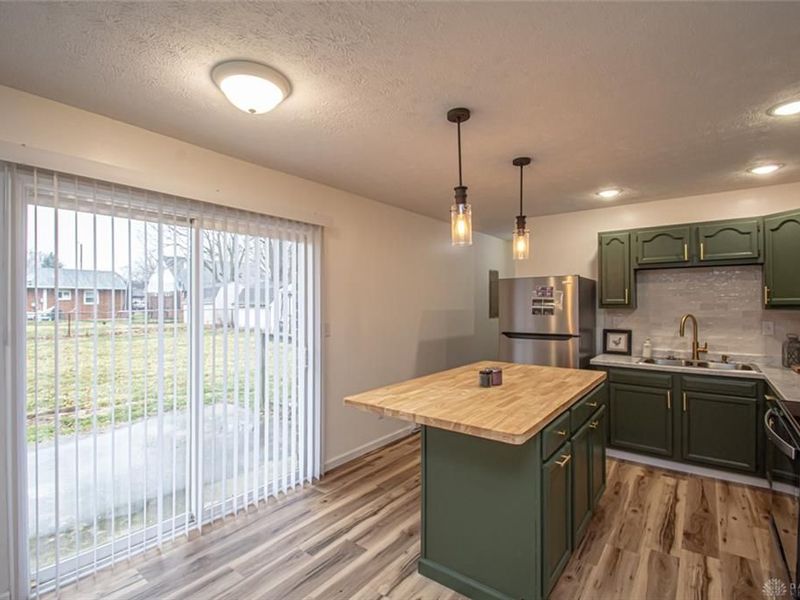 2096 Alabama Drive, Xenia, OH 45385 Photo 6