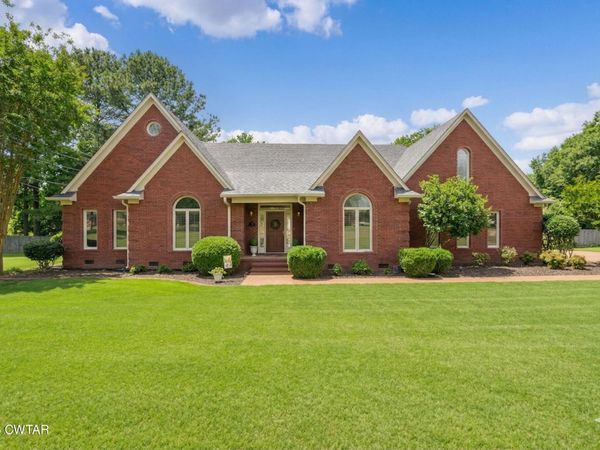 129 Pepper Tree Road, Jackson, TN 38305