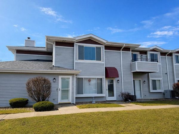 1131 S Sunnyslope DRIVE, Unit 4U, Mount Pleasant, WI 53406