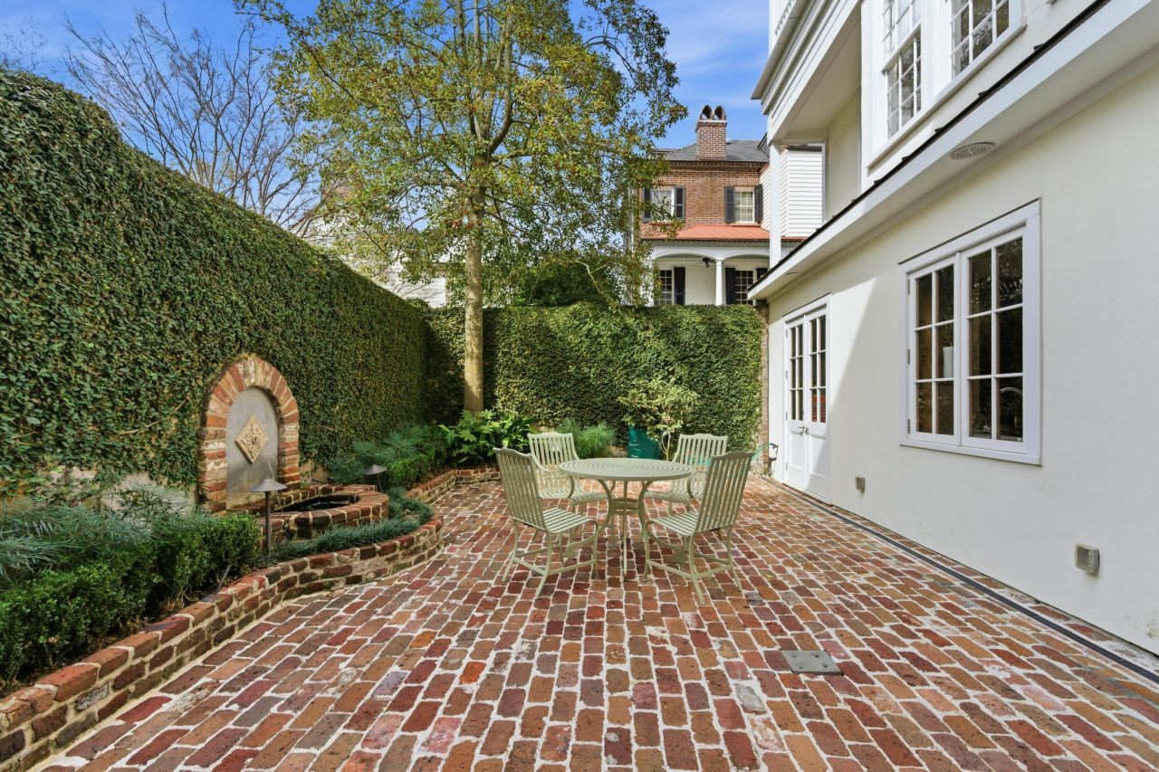 73 Church Street Photo 16