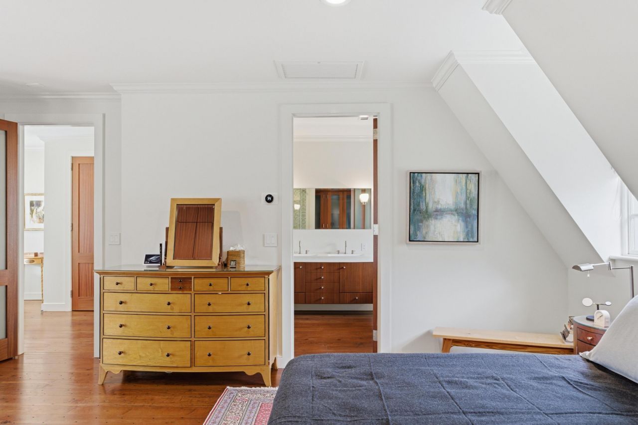 73 Church Street Photo 41