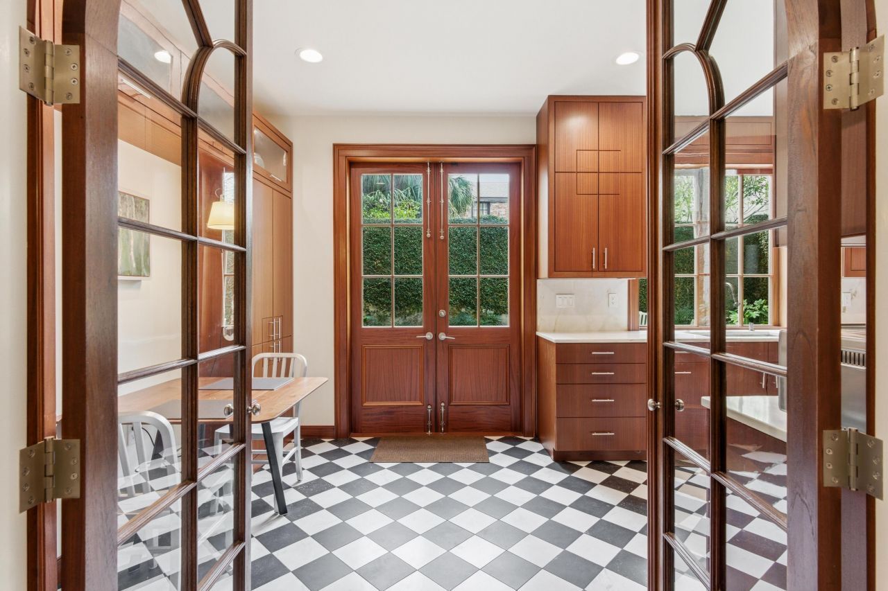 73 Church Street Photo 9