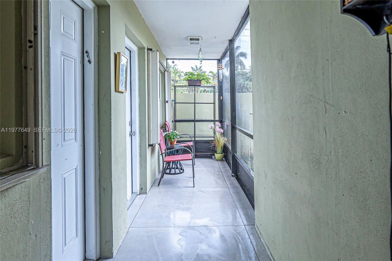 1425 Arthur St , Unit 116, Hollywood, FL 33020 Photo