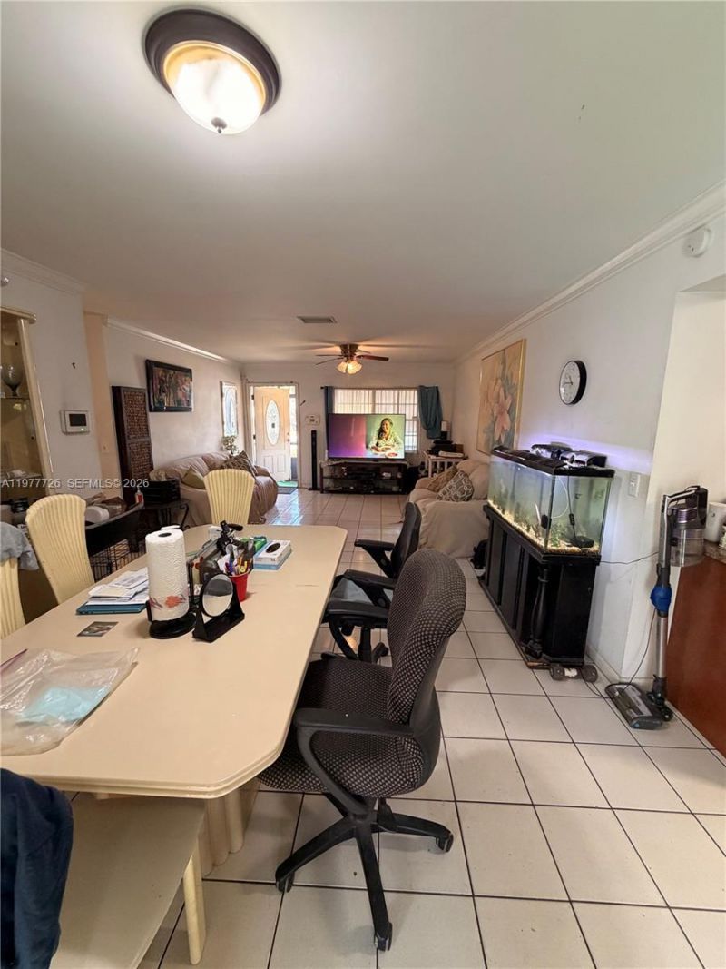 304 SW 77th Ave , North Lauderdale, FL 33068 Photo