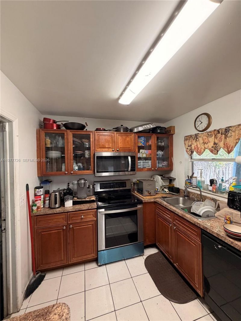 304 SW 77th Ave , North Lauderdale, FL 33068 Photo