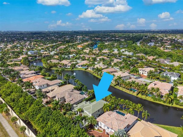 10221 Blue Palm St , Plantation, FL 33324