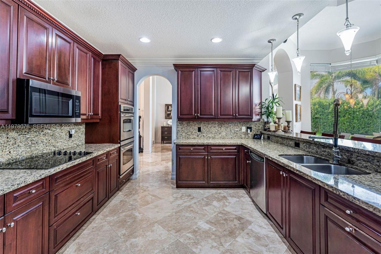 10221 Blue Palm St , Plantation, FL 33324 Photo