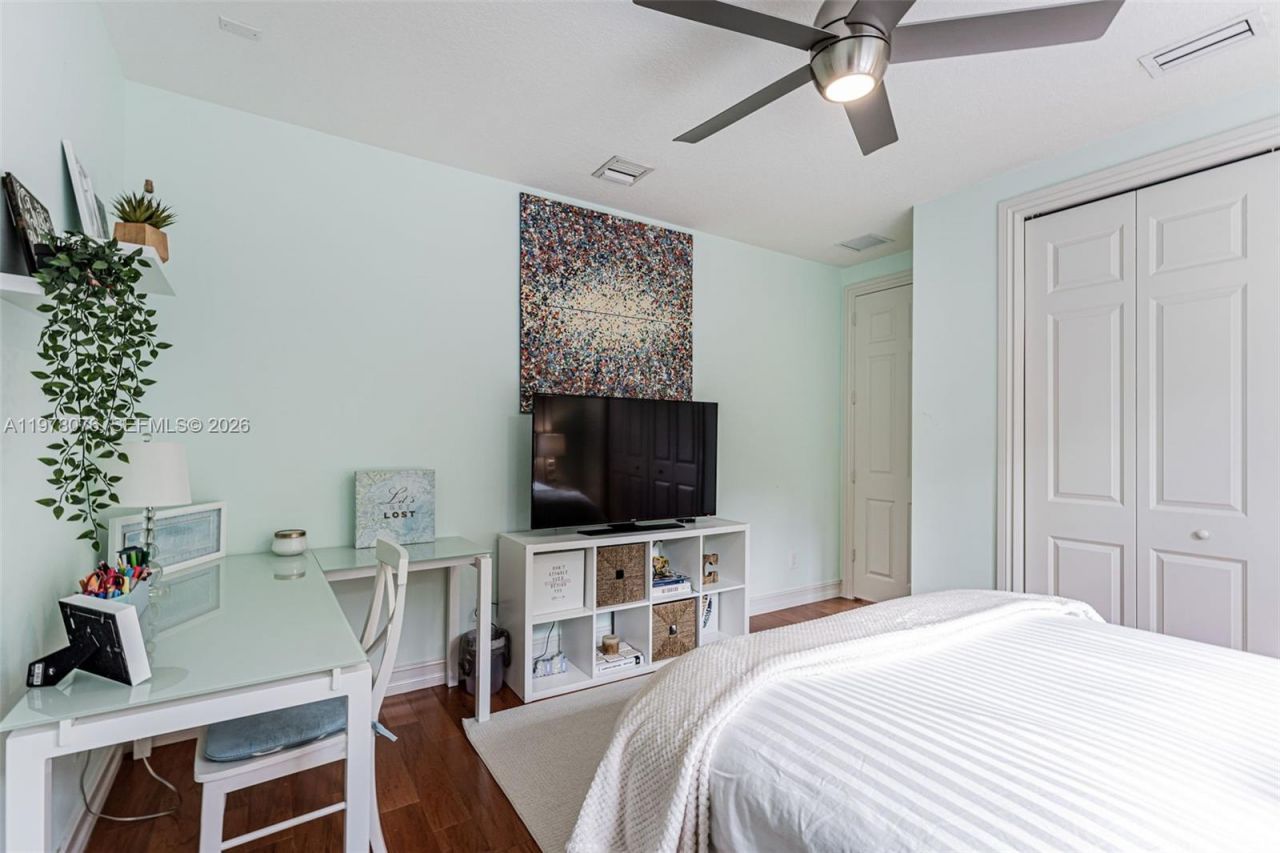 10221 Blue Palm St , Plantation, FL 33324 Photo