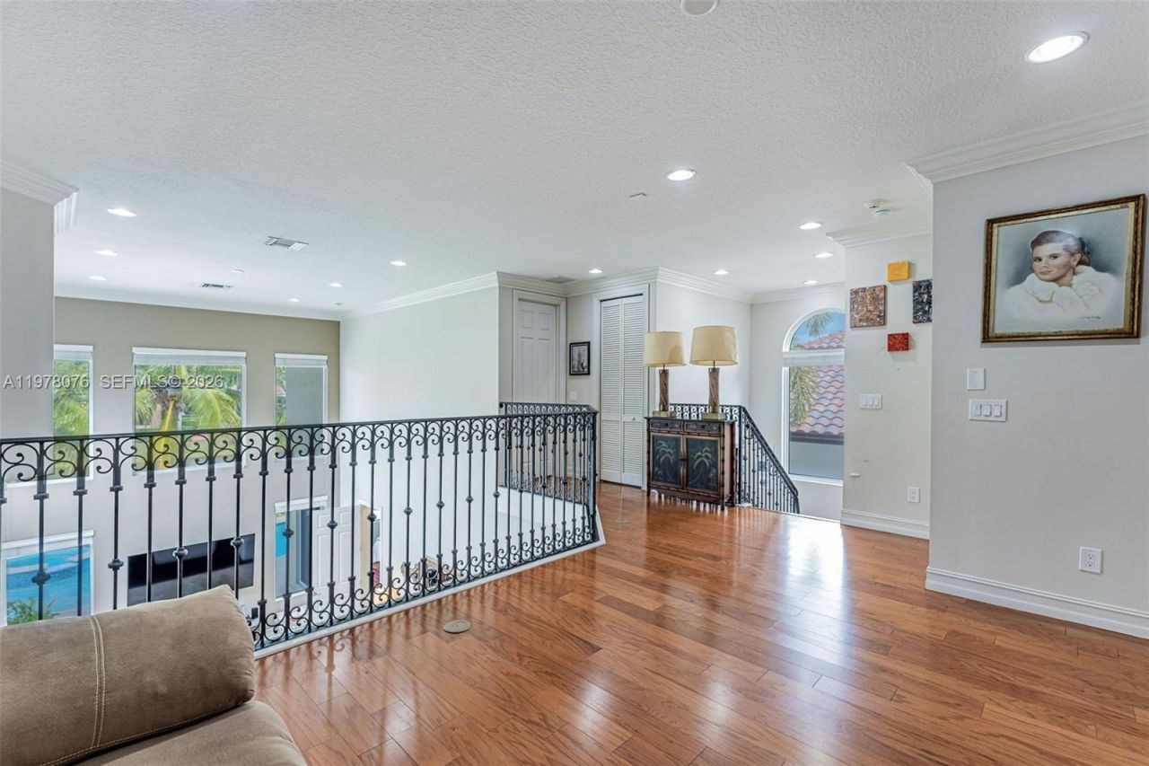 10221 Blue Palm St , Plantation, FL 33324 Photo