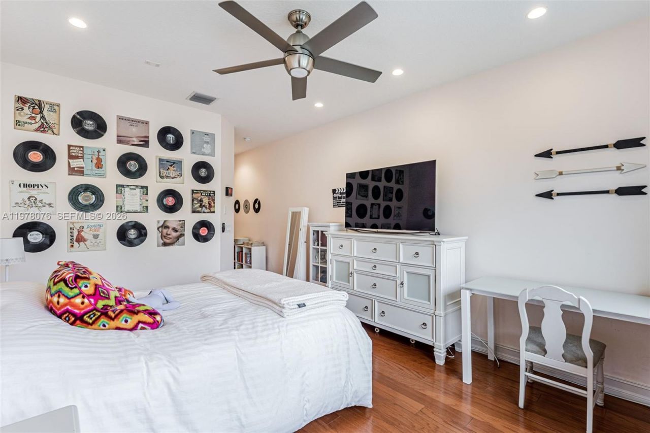 10221 Blue Palm St , Plantation, FL 33324 Photo