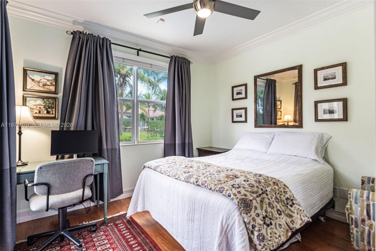 10221 Blue Palm St , Plantation, FL 33324 Photo