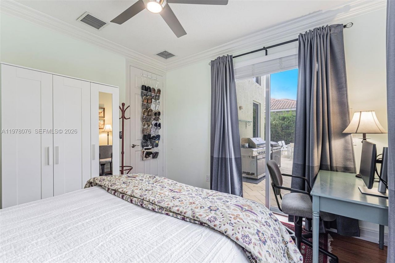 10221 Blue Palm St , Plantation, FL 33324 Photo