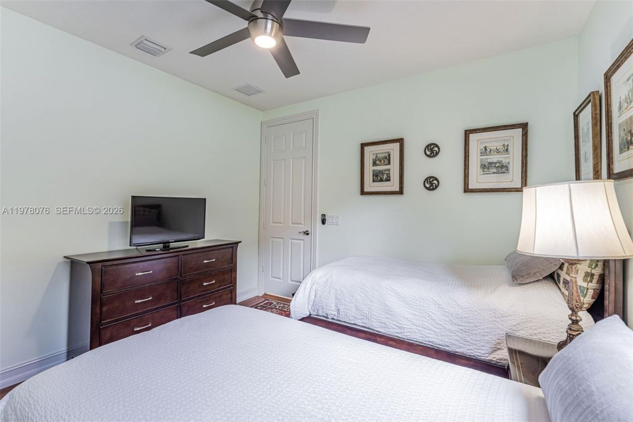 10221 Blue Palm St , Plantation, FL 33324 Photo