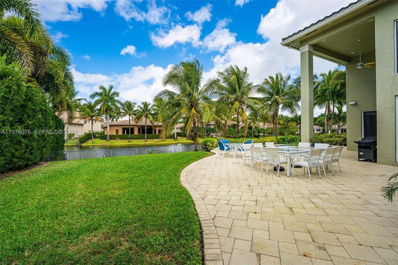 10221 Blue Palm St , Plantation, FL 33324 Photo