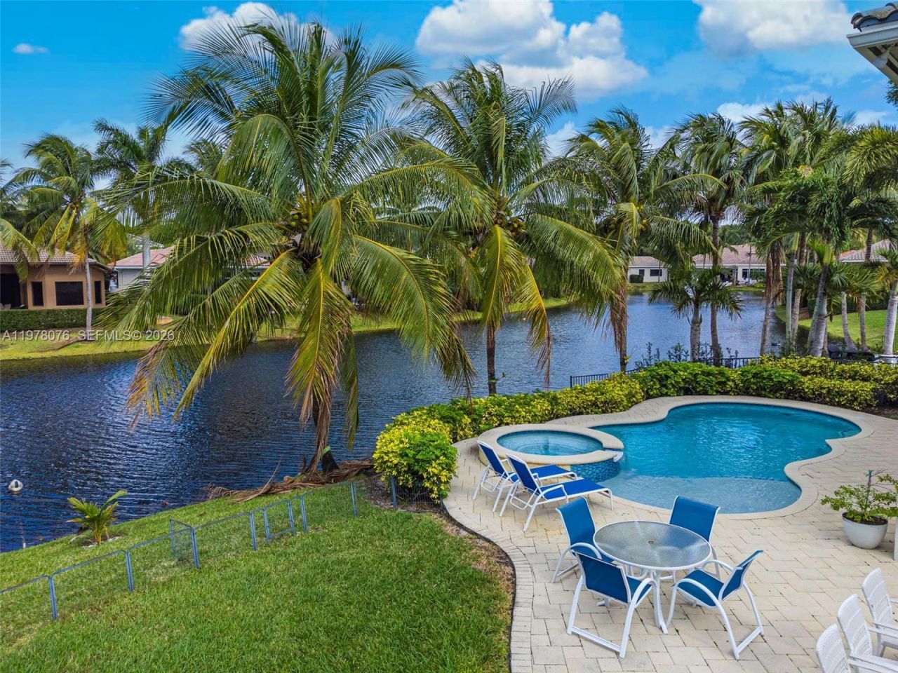 10221 Blue Palm St , Plantation, FL 33324 Photo