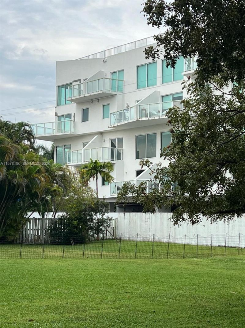 1650 Brickell Ave, Unit 206, Miami, FL 33129 Photo