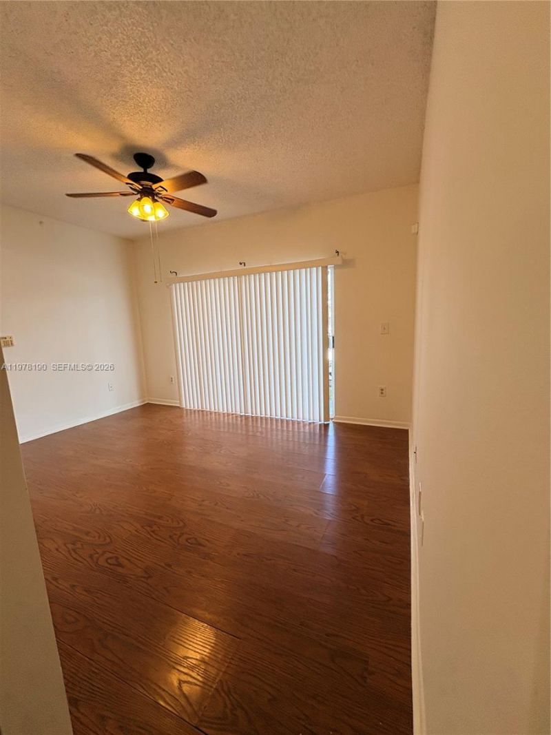 1701 NW 96th Ter, Unit 1E, Pembroke Pines, FL 33024 Photo