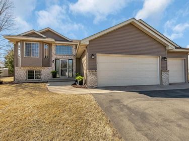 720 Northstar Drive, Sartell, MN 56377