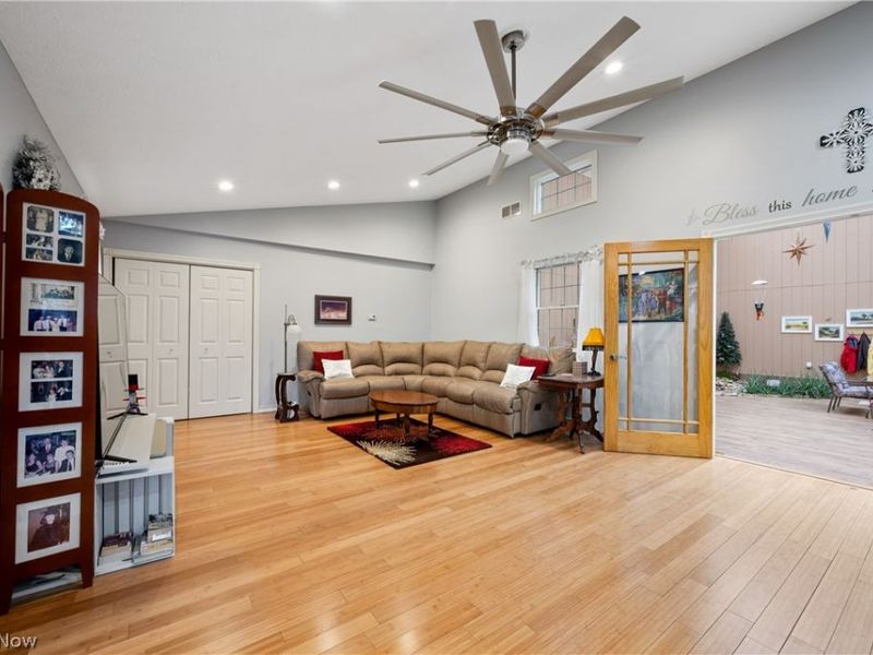 841 S Canal Street, Canal Fulton, OH 44614 Photo 10