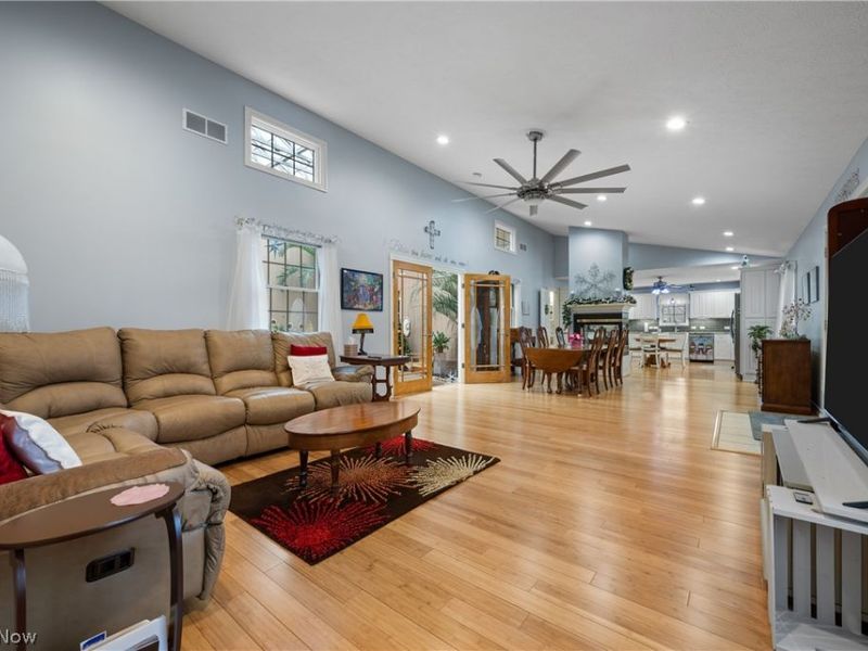 841 S Canal Street, Canal Fulton, OH 44614 Photo 11