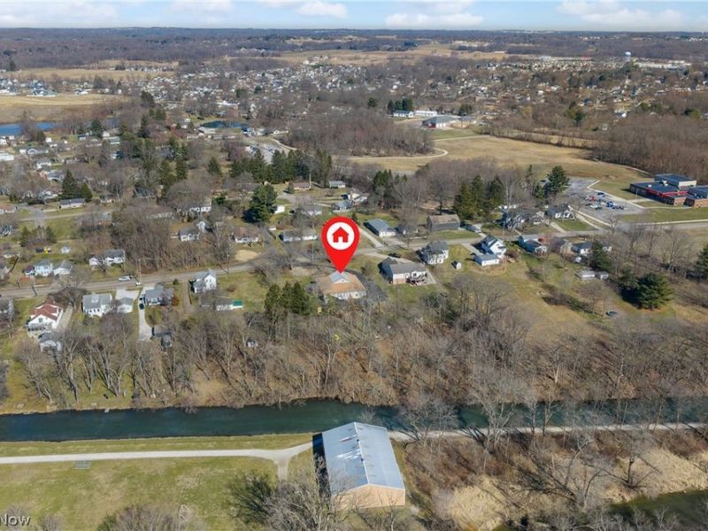 841 S Canal Street, Canal Fulton, OH 44614 Photo 4