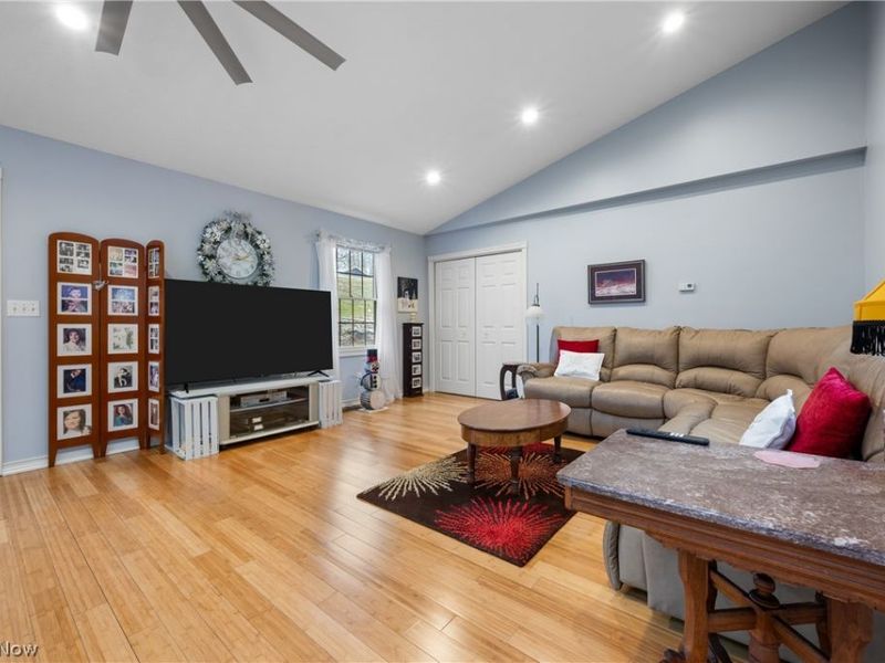 841 S Canal Street, Canal Fulton, OH 44614 Photo 8