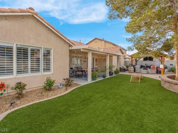 6258 Golden Rain Street , North Las Vegas, NV 89031