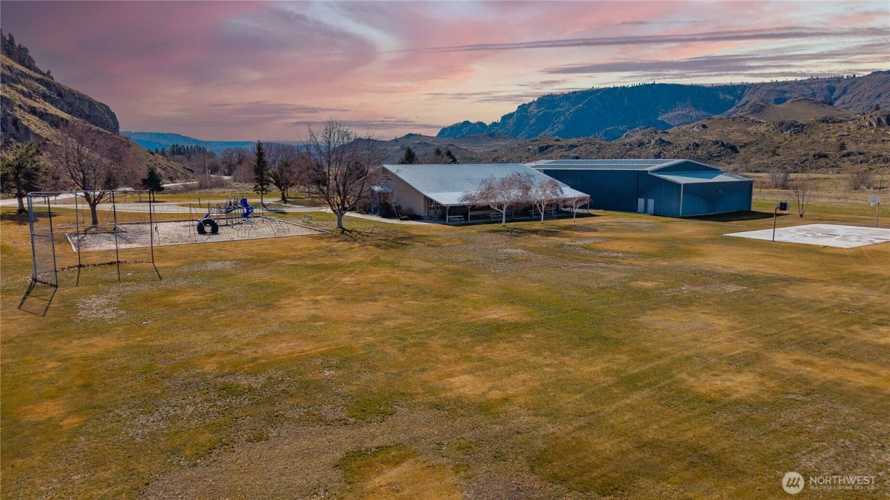 115 Valley Rd. , Unit B, Brewster, WA 98812