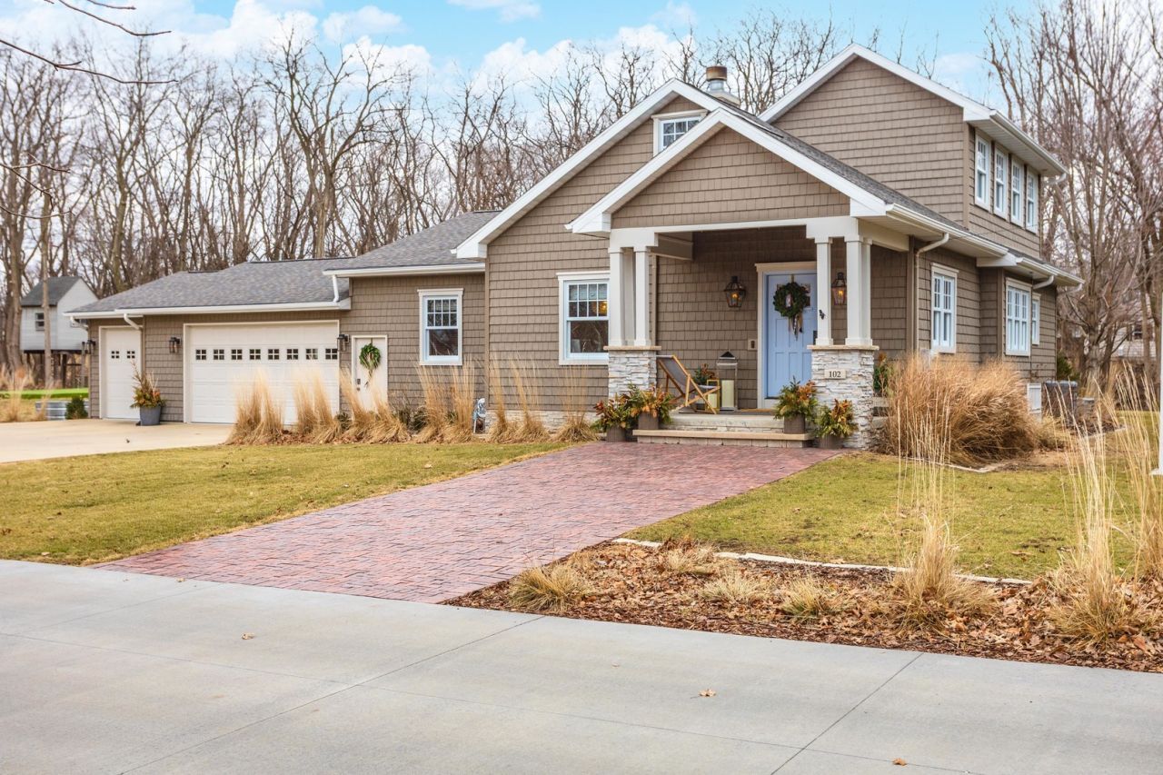 102 W Virginia Avenue, Normal, IL 61761