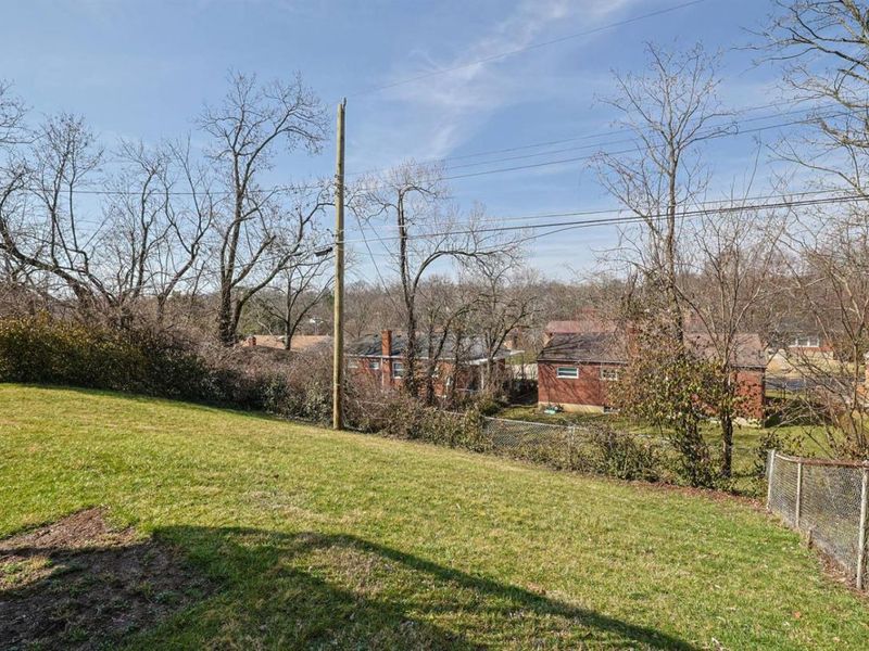 6045 Tahiti Drive, Cincinnati, OH 45224 Photo 34