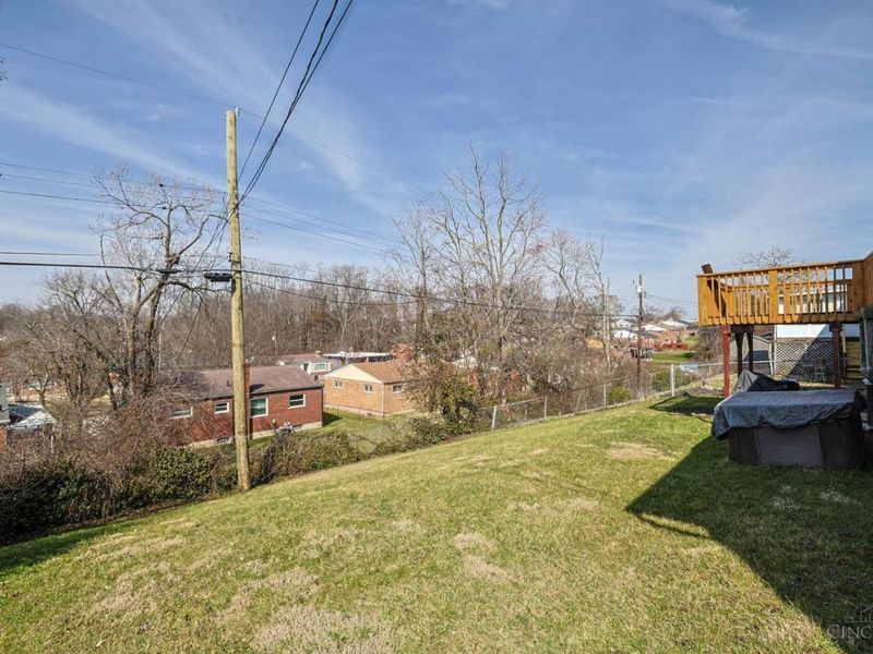 6045 Tahiti Drive, Cincinnati, OH 45224 Photo 37