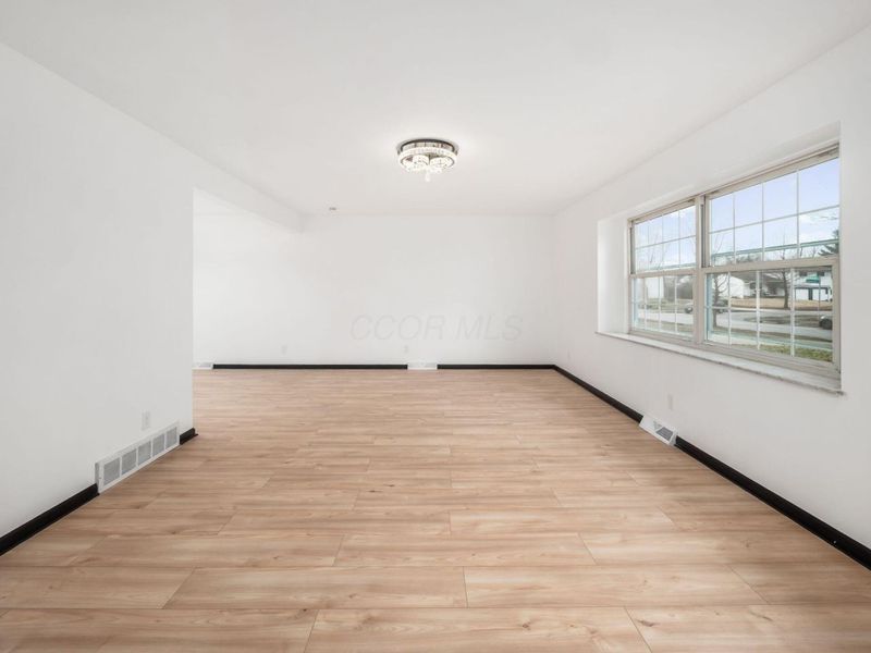 1439 Firwood Drive , Columbus, OH 43229 Photo 11