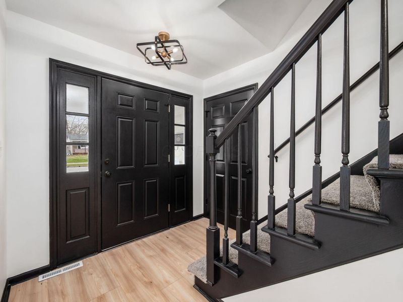 1439 Firwood Drive , Columbus, OH 43229 Photo 7