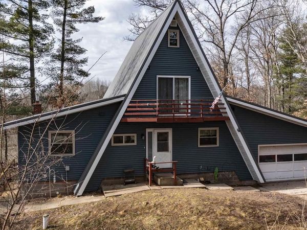 N4221 OAKLAND DRIVE, Waupaca, WI 54981