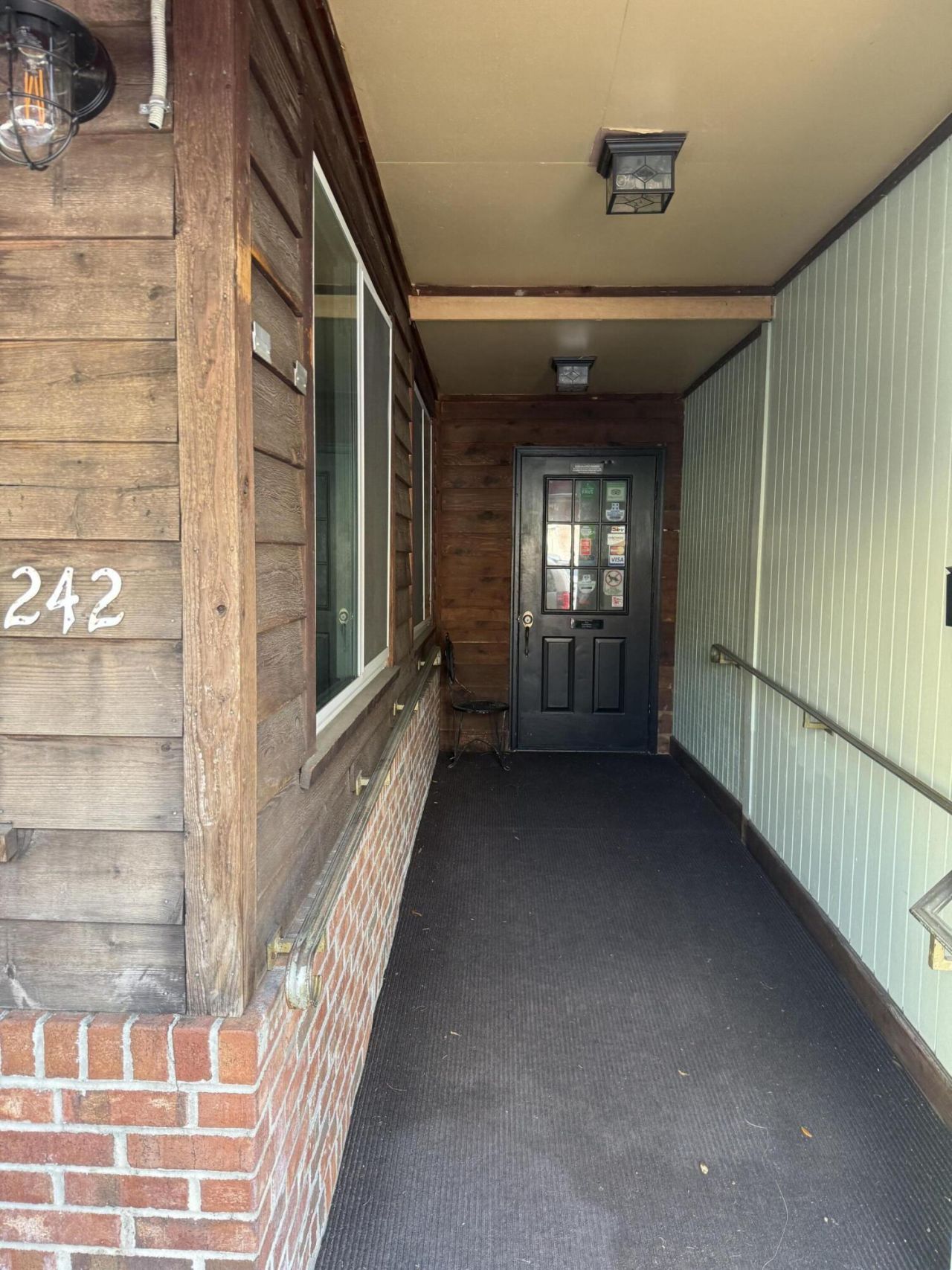 242 E Washington Street Photo 2