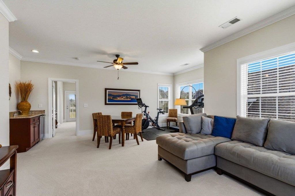 1270 East Isle Of Palms Ave. Photo 9