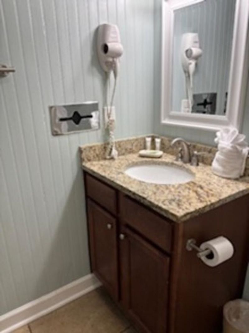 208 74th Ave. N  Photo 8