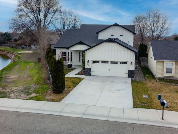 1623 W Young Ave, Nampa, ID 83651