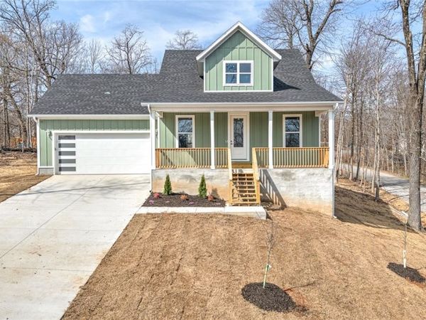 2 Foshee Lane , Bella Vista, AR 72715