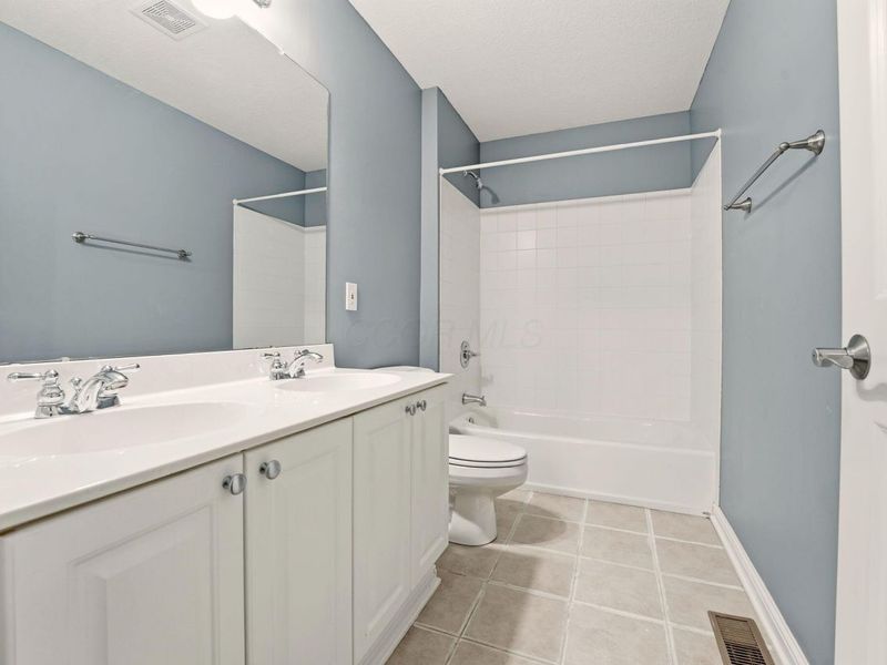 2715 Tucker Trail, Lewis Center, OH 43035 Photo 46