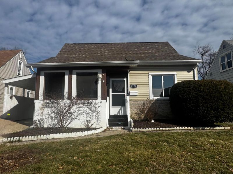 1176 Duxberry Avenue, Columbus, OH 43211 Photo 1