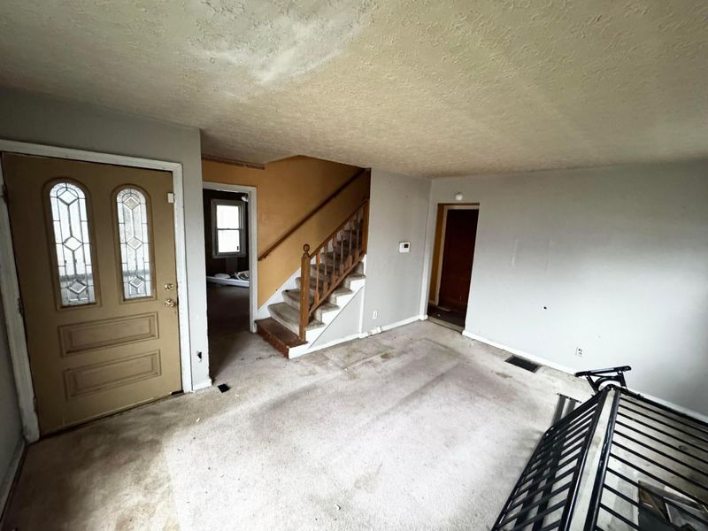 1176 Duxberry Avenue, Columbus, OH 43211 Photo 6