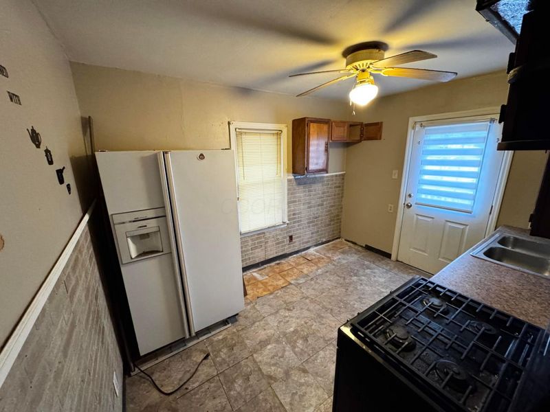 1176 Duxberry Avenue, Columbus, OH 43211 Photo 9