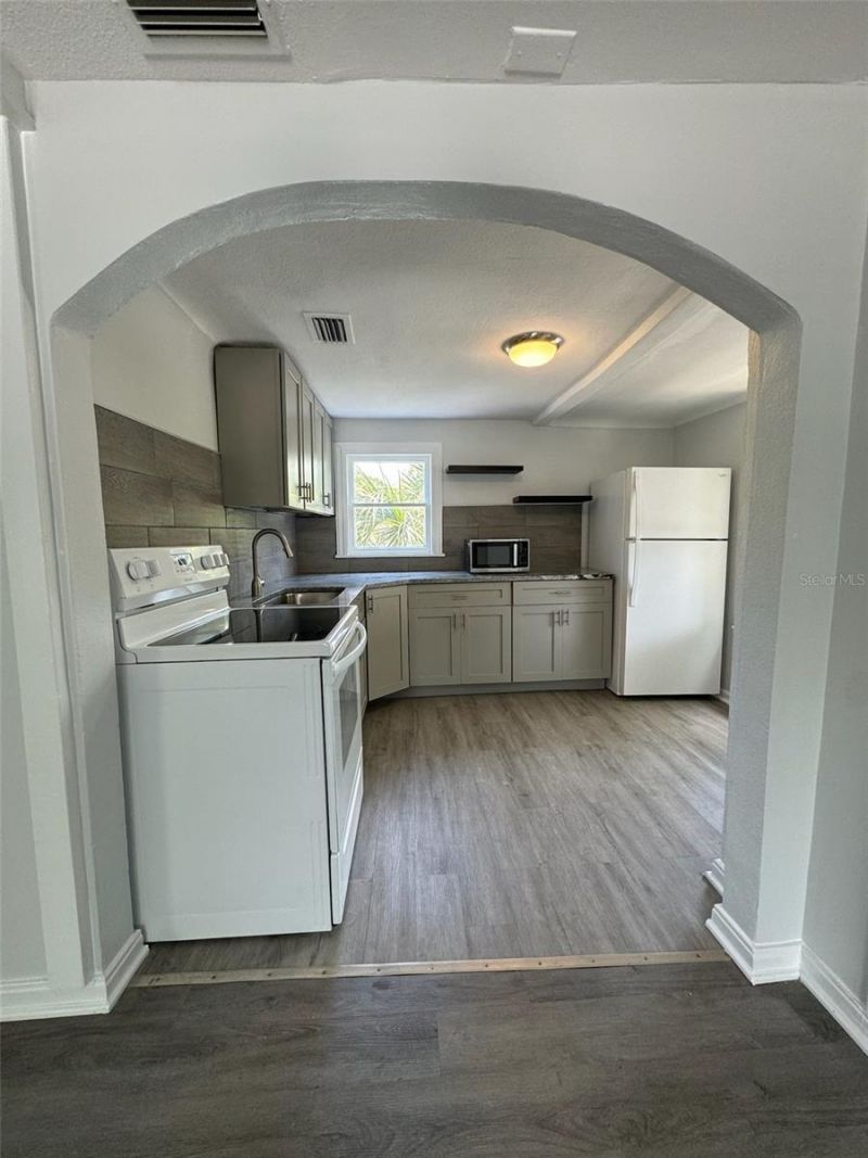 2650 25th Avenue N, Saint Petersburg, FL 33713 Photo