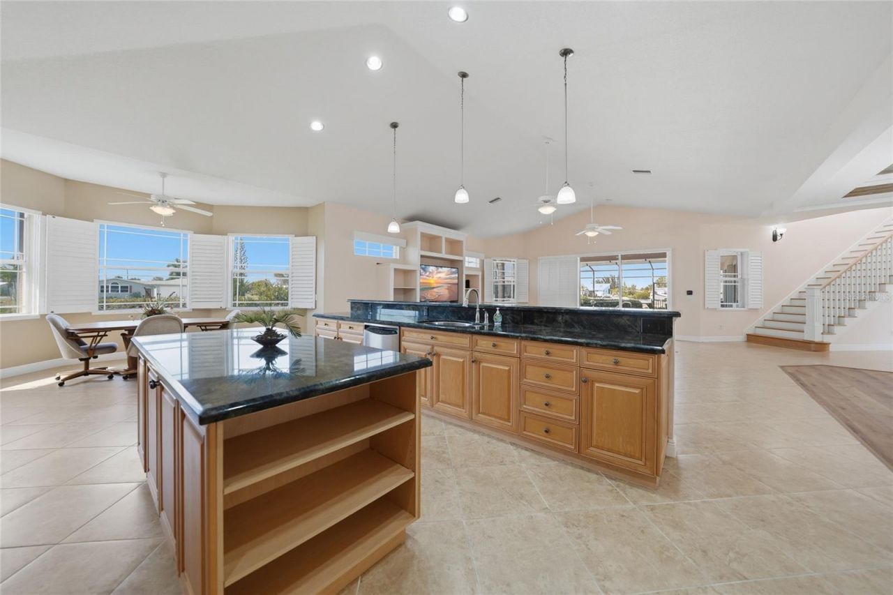 534 Canal Way, Punta Gorda, FL 33950 Photo