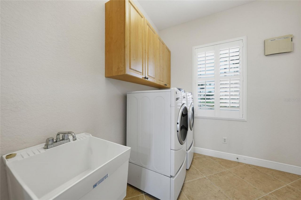 534 Canal Way, Punta Gorda, FL 33950 Photo