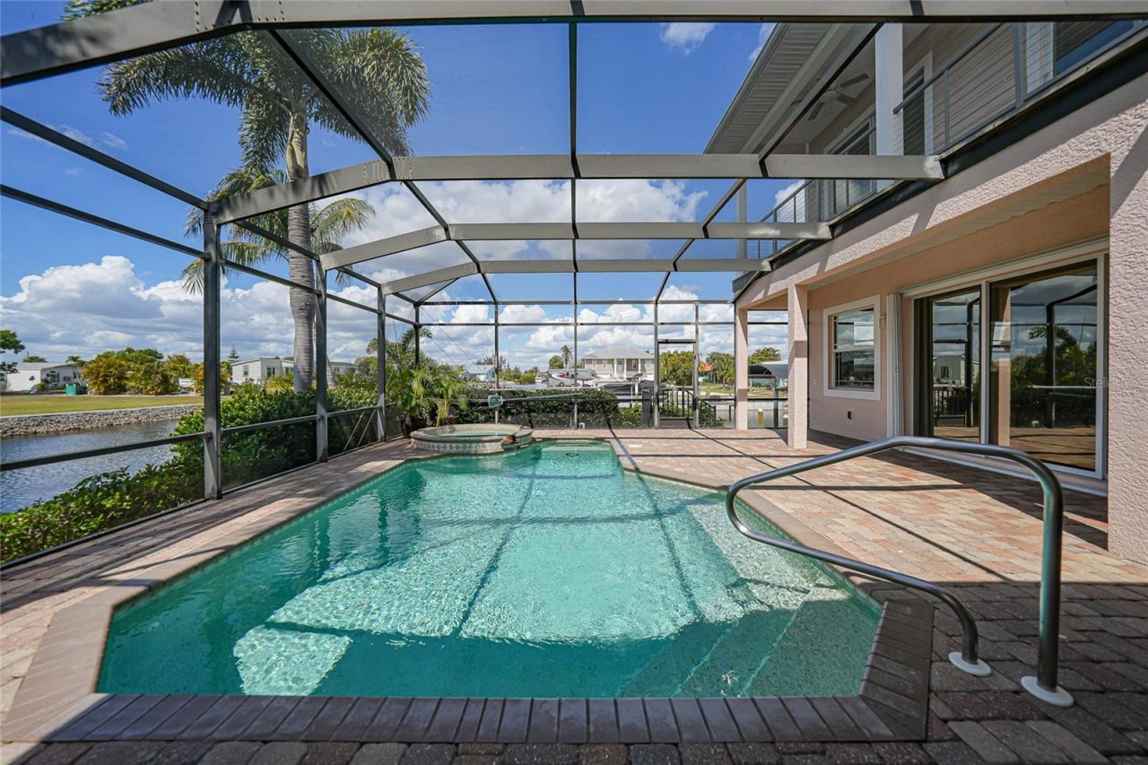 534 Canal Way, Punta Gorda, FL 33950 Photo